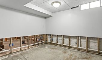 252 Thomas St, Allegan, MI 49010