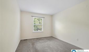 5502 Tanglewood Ln, Allentown, PA 18106
