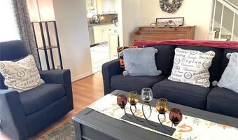 8008 NW 27th St, Bethany, OK 73008