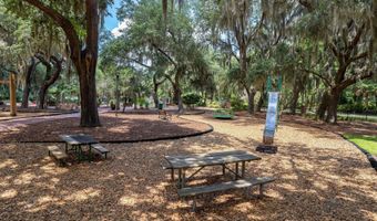 918 La Chere St, Beaufort, SC 29902