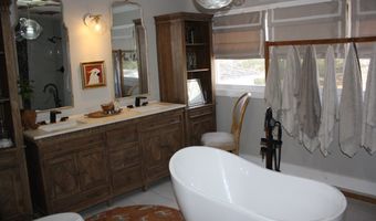 128 Eureka St, Batesville, MS 38606