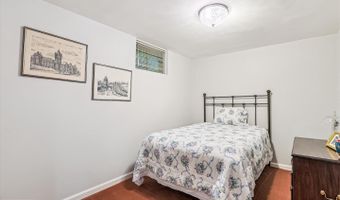 2518 S WALTER REED Dr #A, Arlington, VA 22206