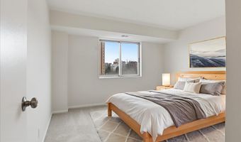 5340 HOLMES RUN Pkwy 904, Alexandria, VA 22304