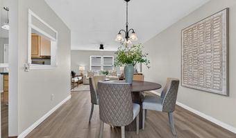 930 Bellestri Dr, Ballwin, MO 63021
