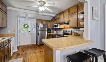 429 OAK Ln, Anniston, AL 36206