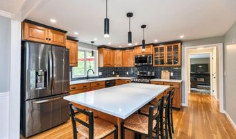 66 Cambridge Rd, Bedford, NH 03110