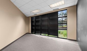 174 Clarkson Rd, Ballwin, MO 63011