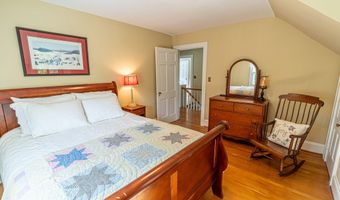 461 Circle Dr, Abingdon, VA 24210