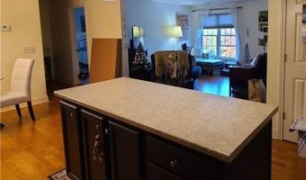 15 Saw Mill Dr 303, North Kingstown, RI 02852