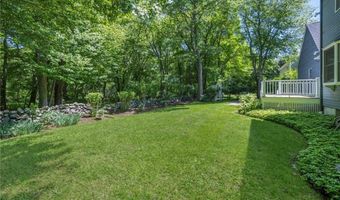 15 Secluded Dr, Narragansett, RI 02882