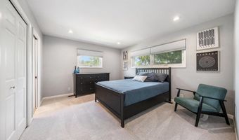 2375 Dundee Dr, Ann Arbor, MI 48103