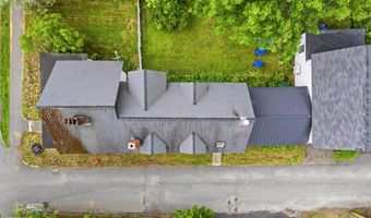 28 Chapel St, Augusta, ME 04330