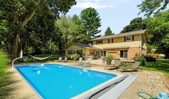 8852 Ridge Hill Dr, Indianapolis, IN 46217