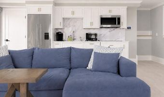 1058 E Shore Rd, Jamestown, RI 02835
