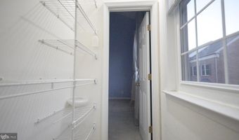 6012 RICKETTS Walk, Alexandria, VA 22312