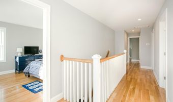 107 Orchard Ave, Middletown, RI 02842
