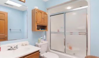 66 Foxglove Dr, Cranston, RI 02920