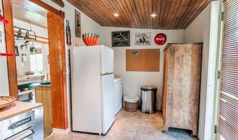 208 W Shore Dr, Arcadia, OK 73007