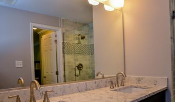 1140 LAKE HERON Dr 2B, Annapolis, MD 21403