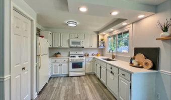 345 Souwanas Trl, Algonquin, IL 60102