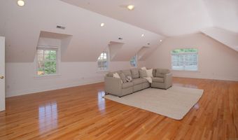 266 Great Plain Rd, Danbury, CT 06811