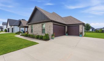 7317 Lake Point Cir, Benton, AR 72019