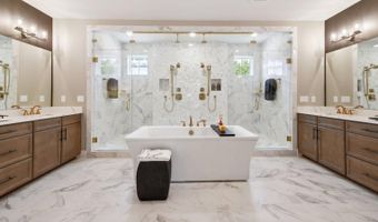 8281 Colling Manor Ct, Alexandria, VA 22308