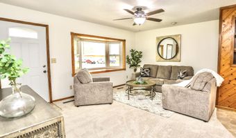 1326 Mel Ros Dr, Aberdeen, SD 57401