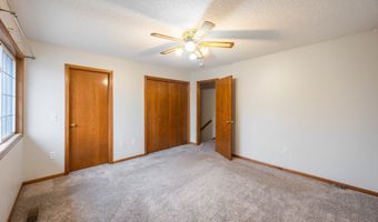 1634 Prairie Cir, Altoona, IA 50009