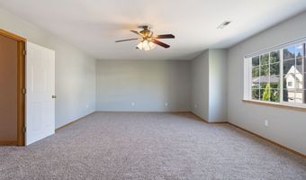 8712 SW WAKKILA Ter, Beaverton, OR 97007