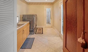 5221 Olive Hill Rd, Fallbrook, CA 92028