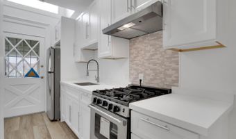 2310 Pacific Ave, Alameda, CA 94501