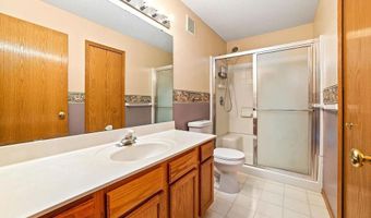 15671 Finch Ave, Apple Valley, MN 55124