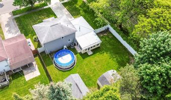 305 Vine Ln, Amherst, NY 14228