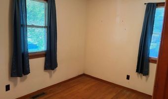 206 S MAIN St, Albion, PA 16401