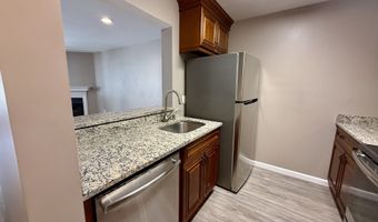 2 A Jeanette St 7, Danbury, CT 06811