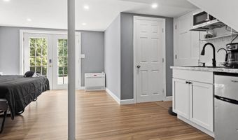 44 McQuade Brook Rd, Bedford, NH 03110