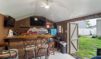 1317 Cable Ave, Beachwood, NJ 08722