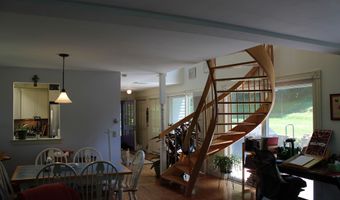 55 Liberty St, Chester, CT 06412