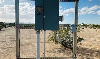 48561 Mountain View Rd, Bouse, AZ 85325