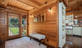 30 Mamao Pl, Haiku, HI 96708