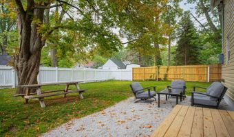 73733 Superior St, South Haven, MI 49090