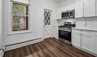 154 W 29TH St 2, Bayonne, NJ 07002