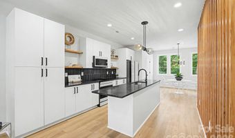 1312 Carolyn Dr, Charlotte, NC 28205