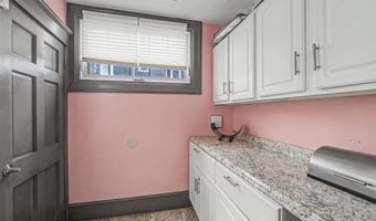 2 N Montgomery Ave, Atlantic City, NJ 08401