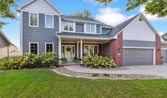 946 11th Ave SE, Altoona, IA 50009