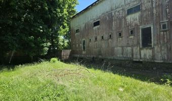 33 Oak St, Brattleboro, VT 05301