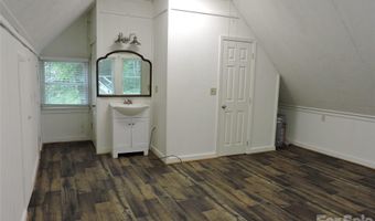 963 Melton Branch Rd, Bakersville, NC 28705