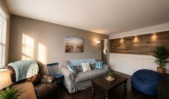 45 Hammond St 3, Newport, RI 02840