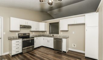 9790 Stonewall Ln, Avon, IN 46123